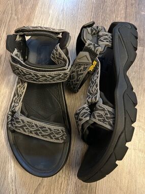 Teva Terra Fi 5 Universal Sandals Men’s Size 8